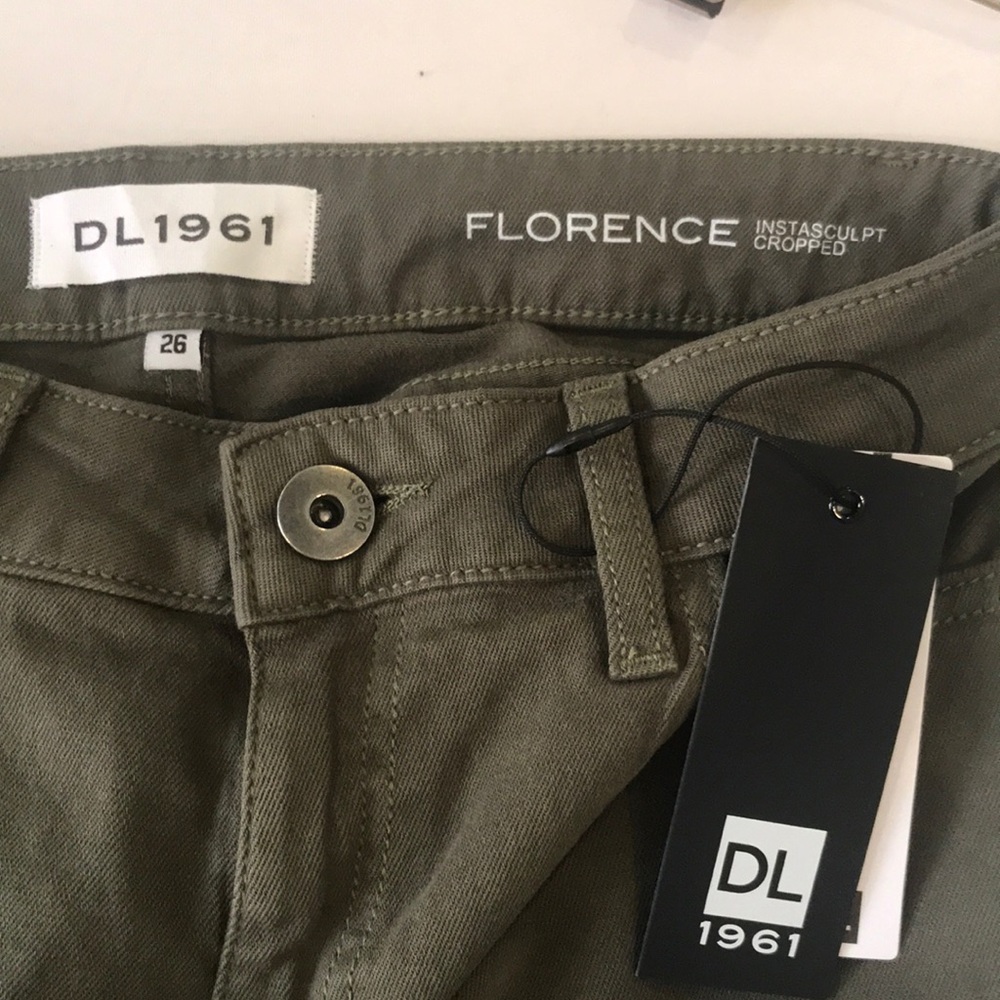 NWT army green DL1961 Florence cropped jeans